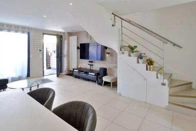 Maison - 109 m² - 6 pièces