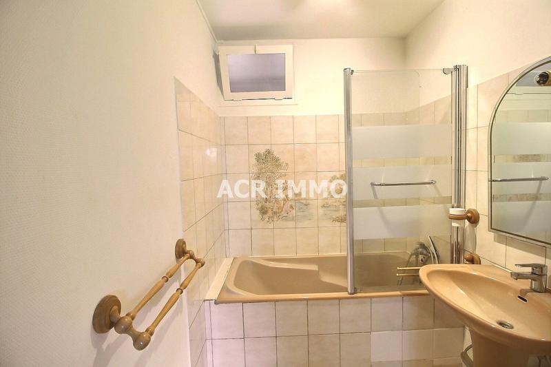 Appartement - 70 m² - 4 pièces