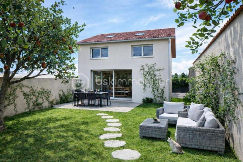 Grange - 100 m² - 4 pièces