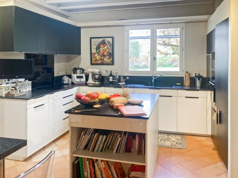 Maison - 234 m² - 6 pièces