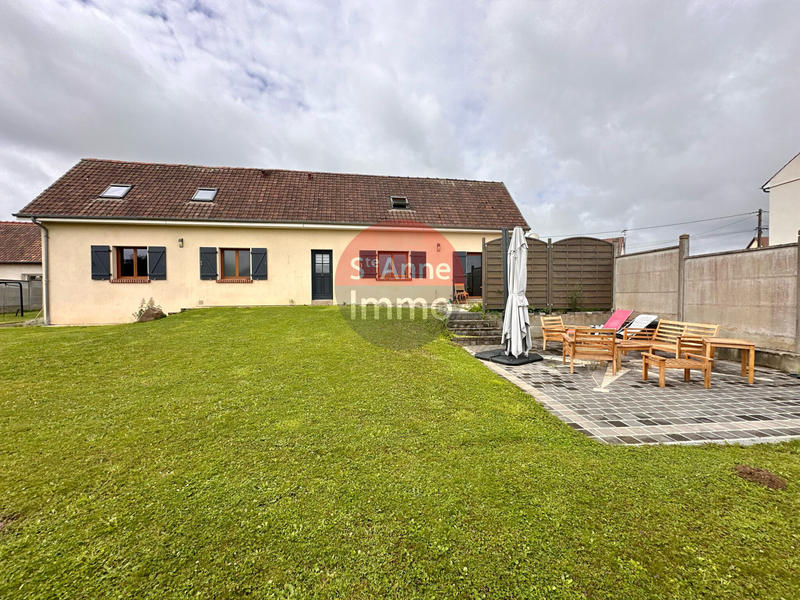 Maison - 210 m² - 8 pièces