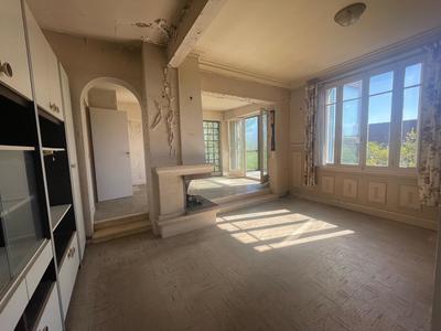 Maison - 154 m² - 8 pièces