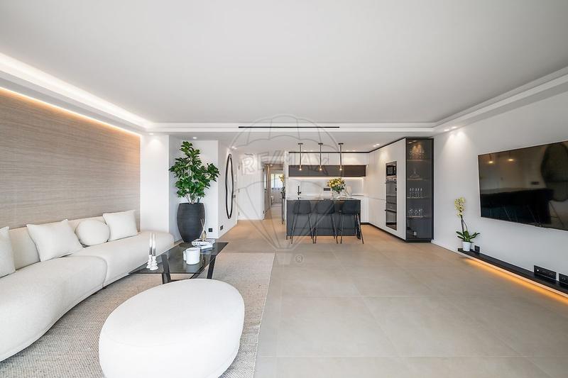 Appartement - 84 m² - 3 pièces