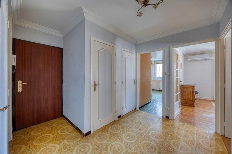 Appartement - 85 m² - 3 pièces