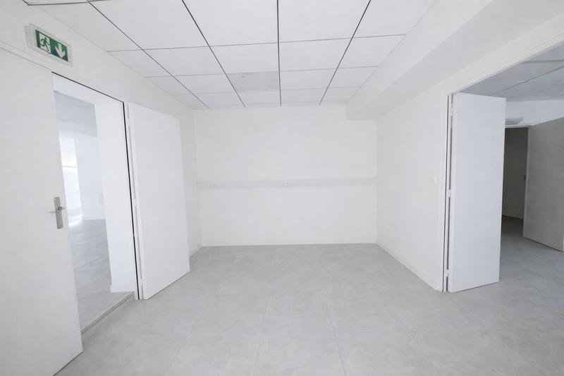 Local commercial - 548 m² - 20 pièces