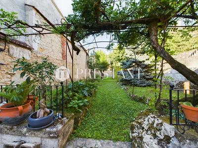 Immeuble - 380 m² - 10 pièces