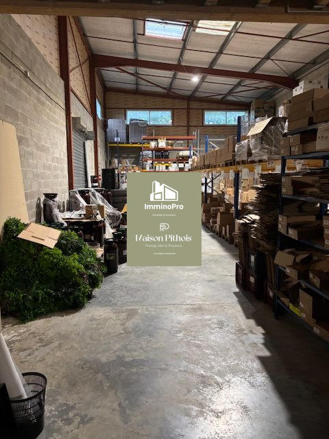 Local d'activités - 420 m²