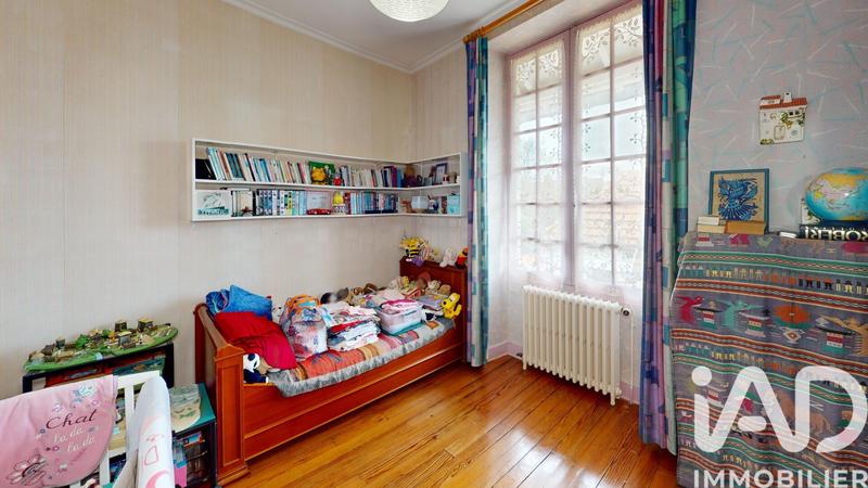 Maison de ville - 252 m² - 9 pièces