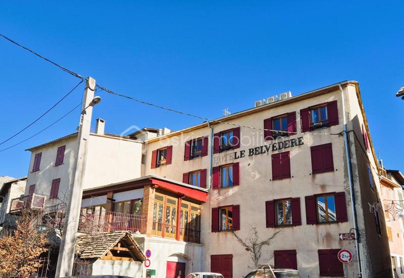 Immeuble - 240 m² - 10 pièces