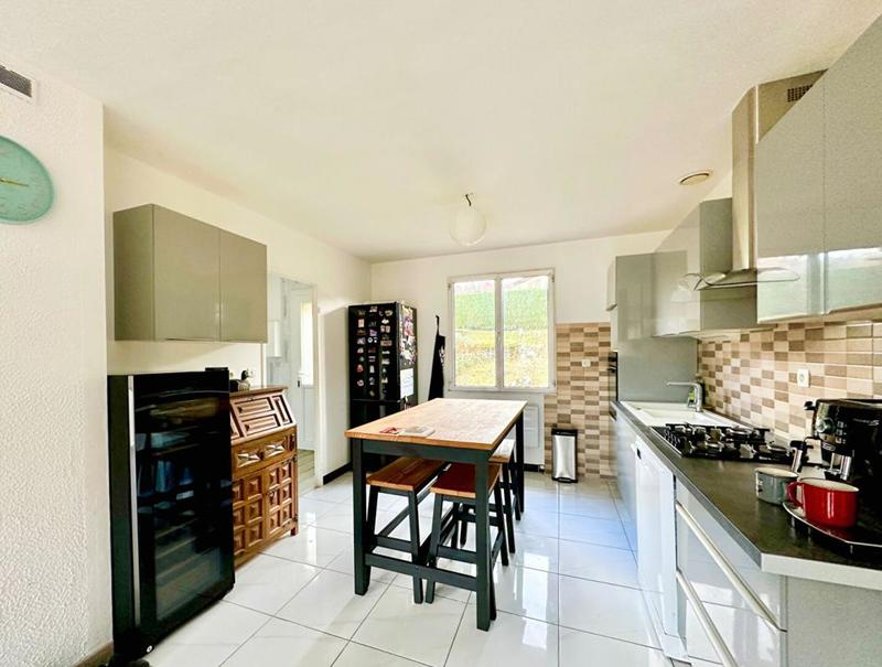 Maison - 82 m² - 4 pièces