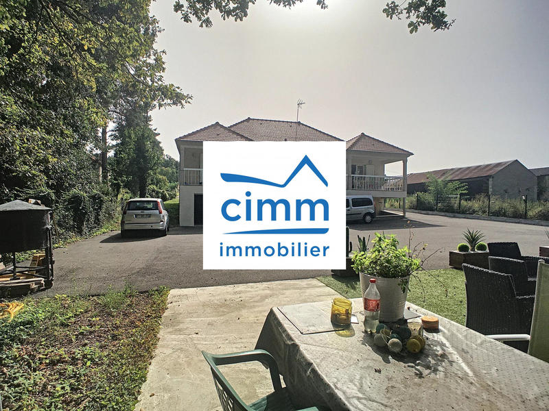 Maison - 194 m² - 6 pièces