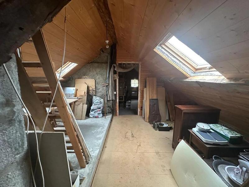 Maison - 177 m² - 7 pièces