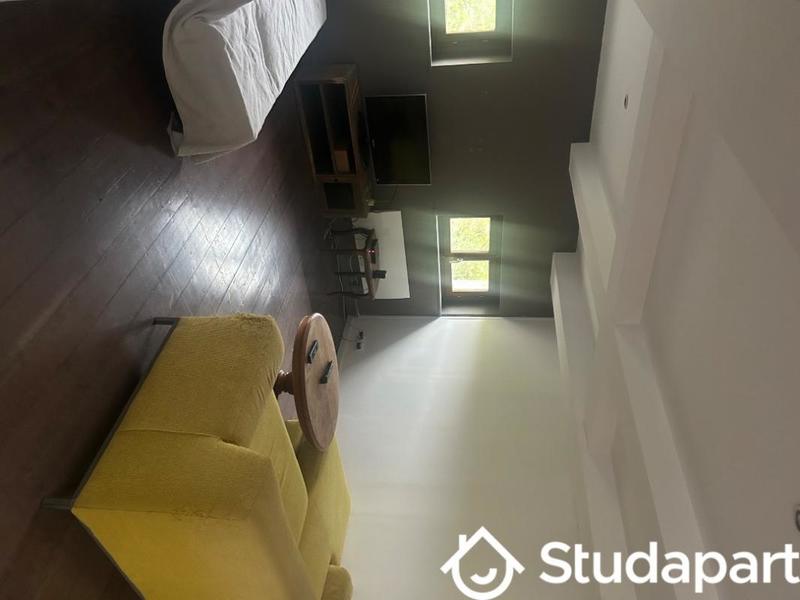 Chambre - 15 m² - 1 pièce