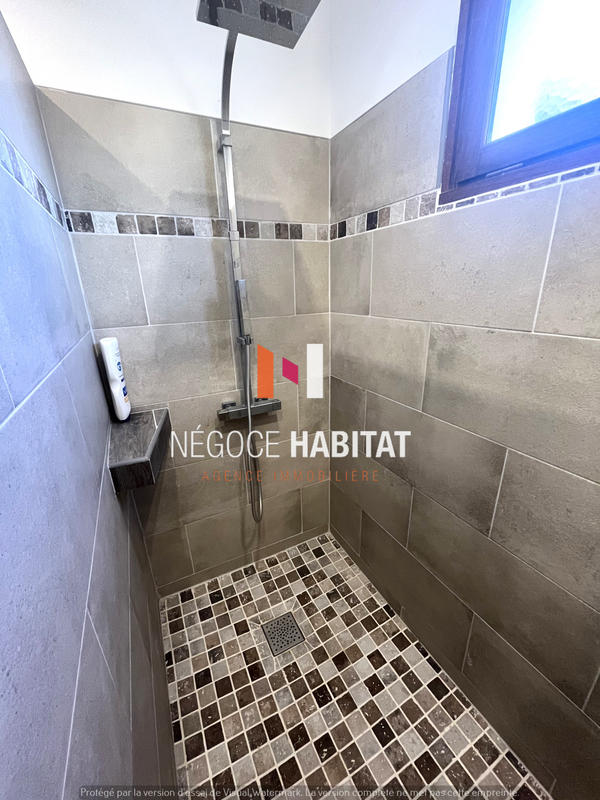 Villa - 90 m² - 4 pièces