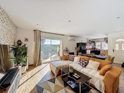 Appartement - 80 m² - 3 pièces