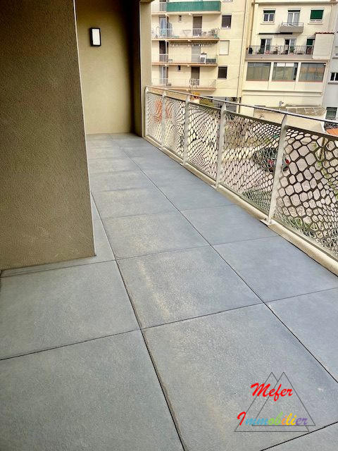 Appartement - 85 m² - 3 pièces