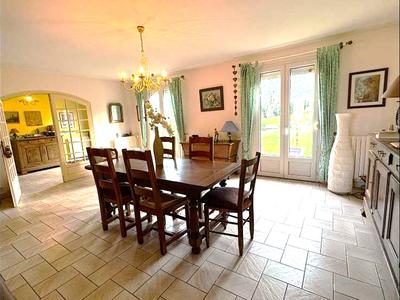 Maison - 143 m² - 6 pièces