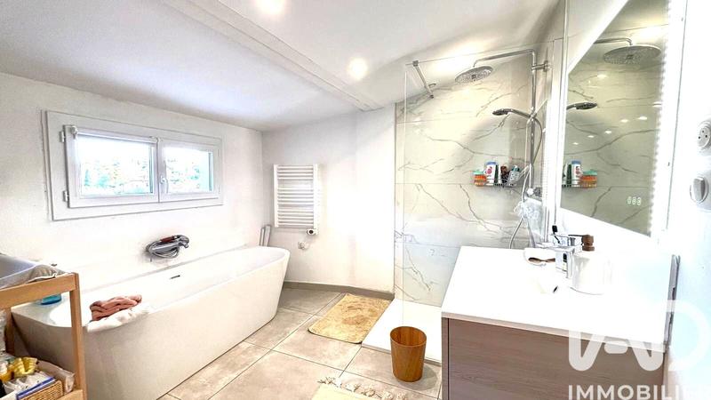 Maison de village - 64 m² - 2 pièces