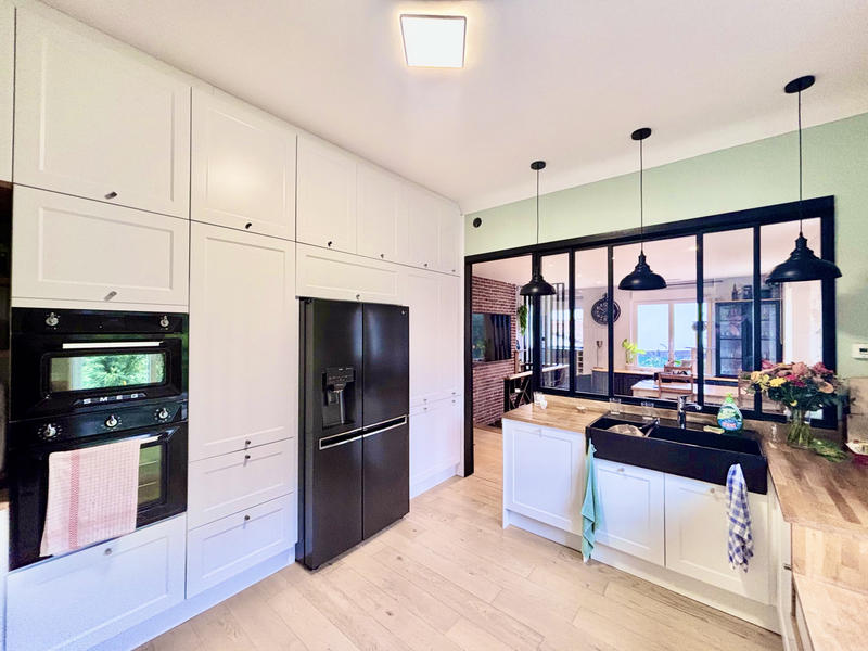 Maison - 185 m² - 6 pièces