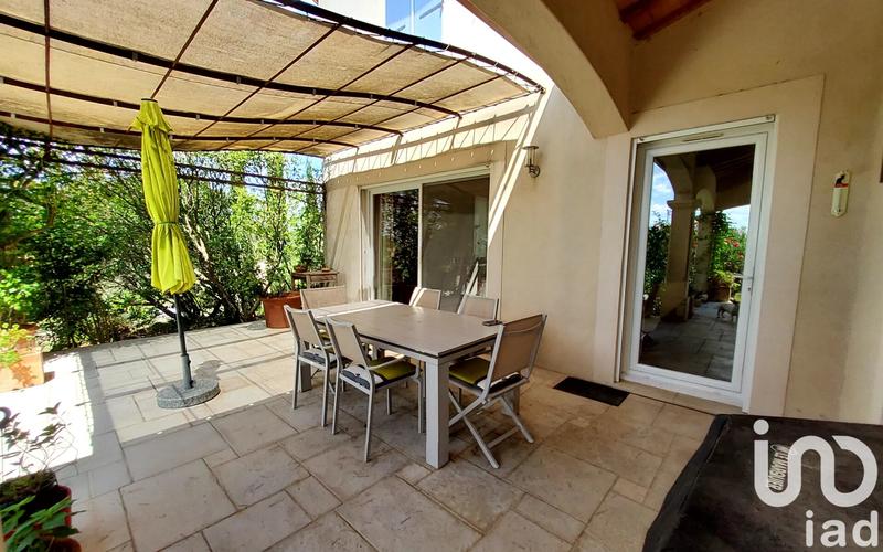 Maison - 236 m² - 7 pièces