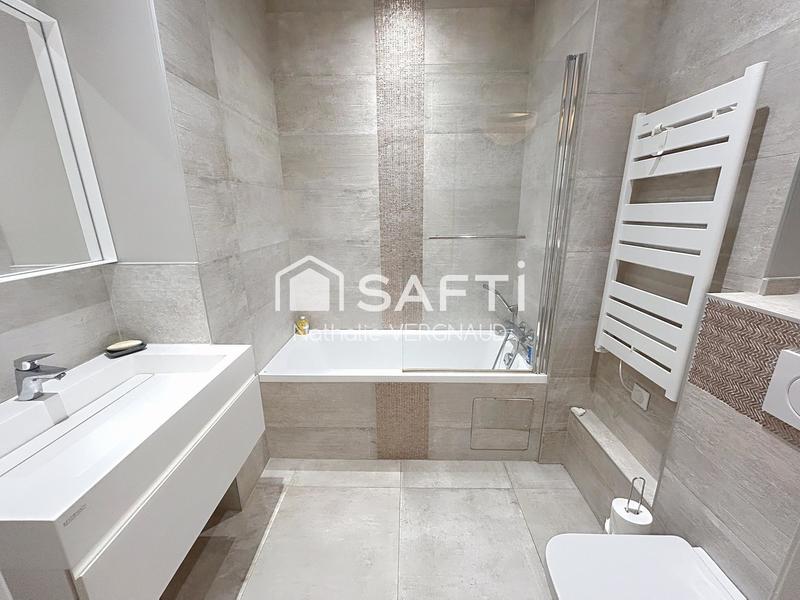 Appartement - 140 m² - 5 pièces