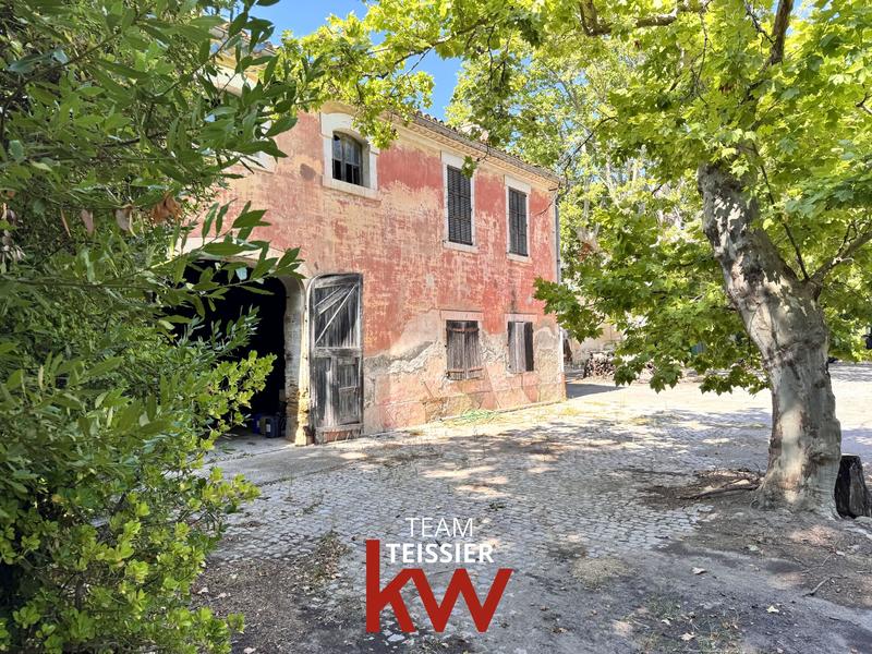 Bastide - 900 m² - 15 pièces