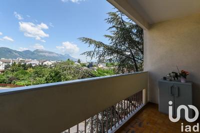 Appartement - 79 m² - 4 pièces