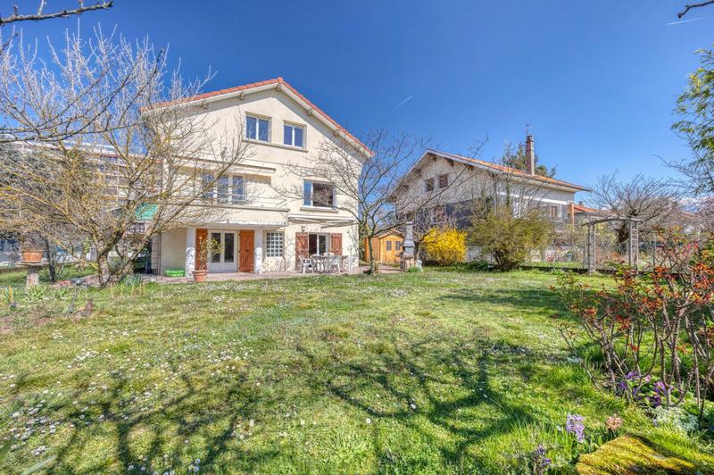 Maison - 143 m² - 6 pièces