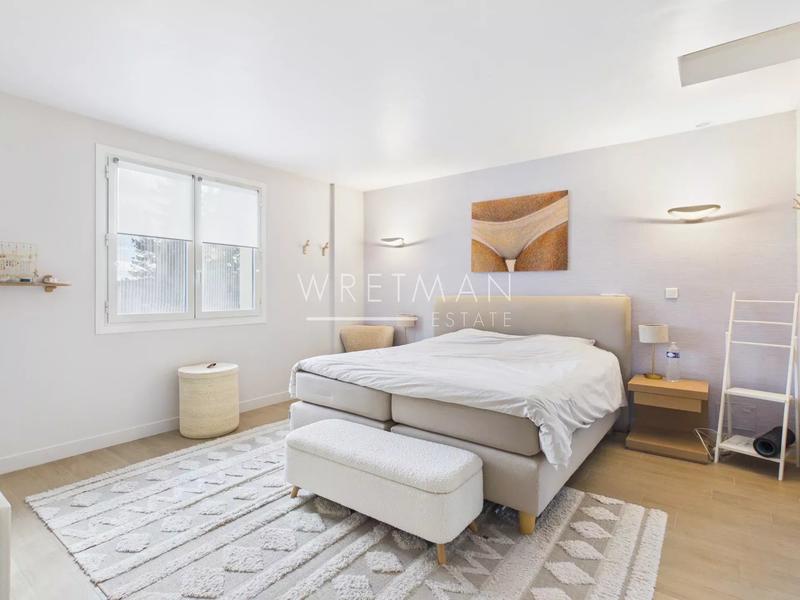 Villa - 240 m² - 7 pièces