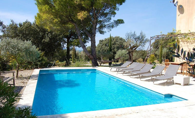 Propriété - 300 m² - 12 pièces