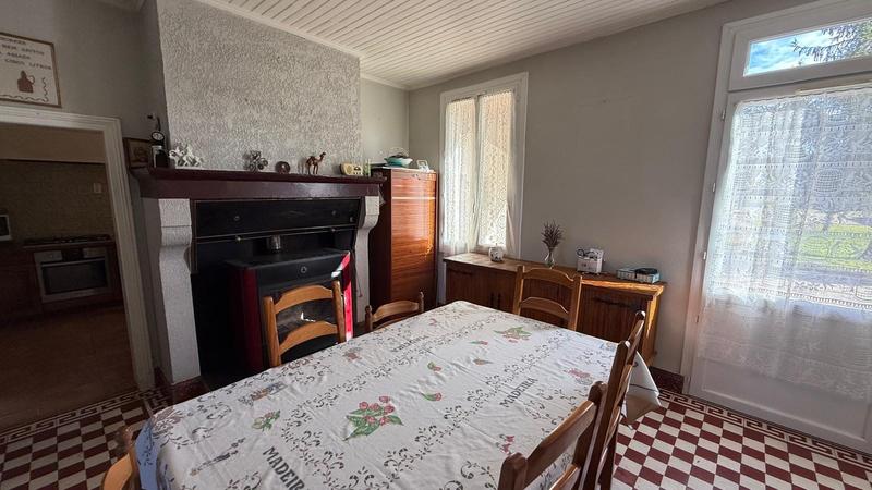 Maison - 200 m² - 8 pièces