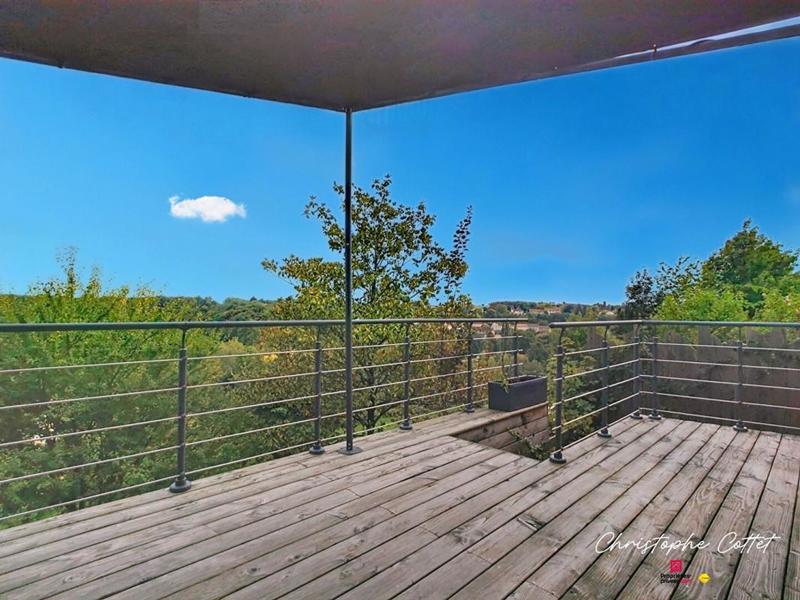 Maison - 90 m² - 3 pièces