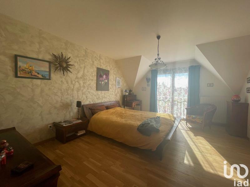 Maison - 238 m² - 5 pièces