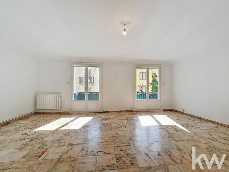 Appartement - 100 m² - 4 pièces