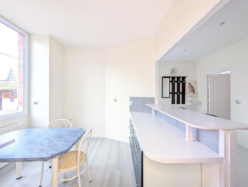 Appartement - 90 m² - 3 pièces