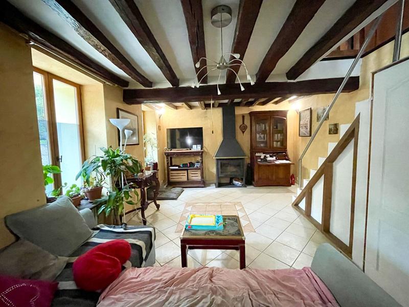 Maison - 90 m² - 5 pièces