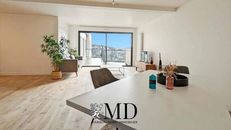 Appartement - 117 m² - 4 pièces