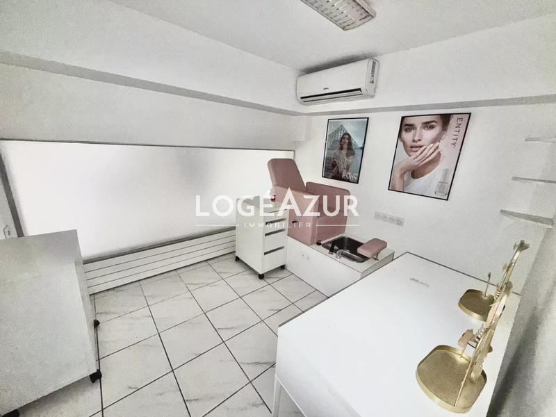 Local commercial - 57 m² - 3 pièces