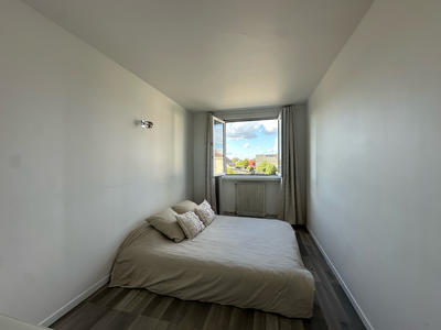 Appartement - 90 m² - 5 pièces