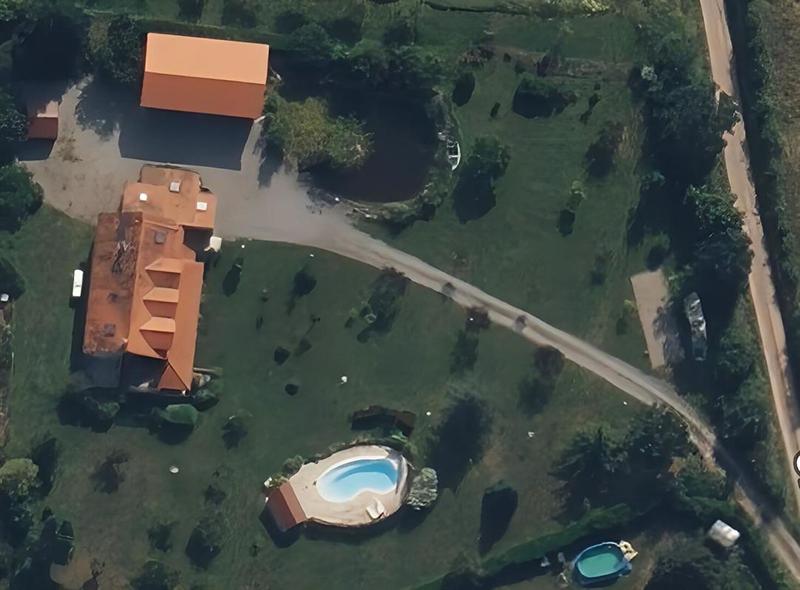 Maison - 190 m² - 8 pièces