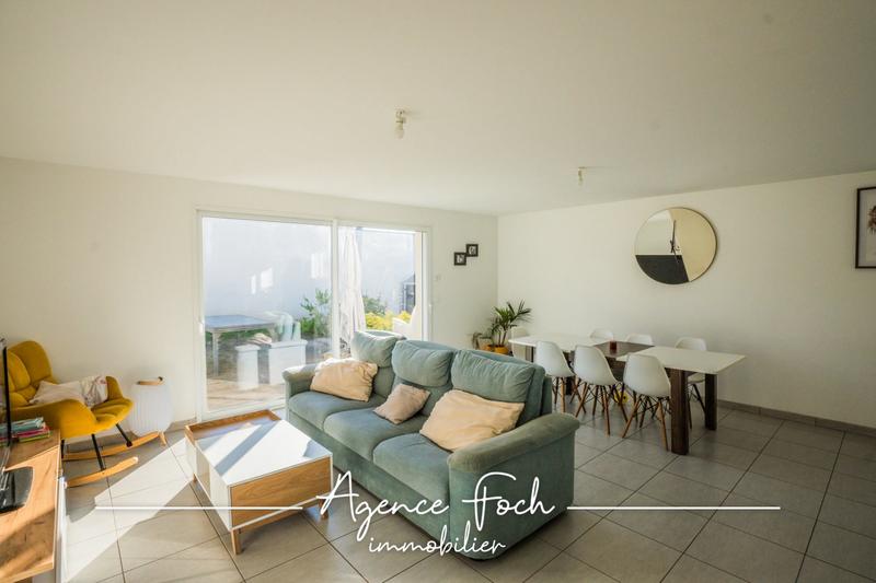 Maison - 93 m² - 4 pièces