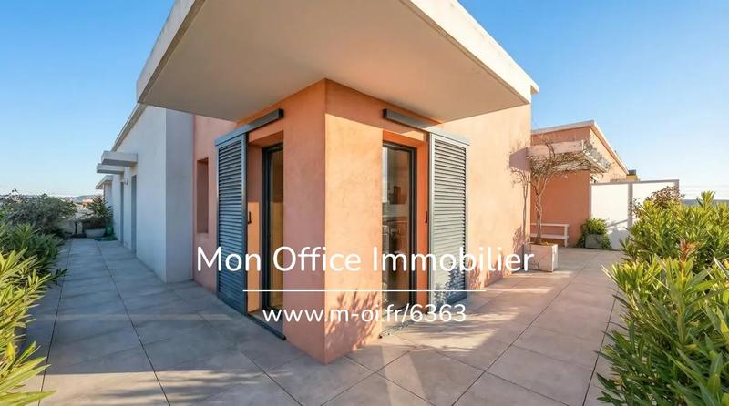 Appartement - 85 m² - 4 pièces