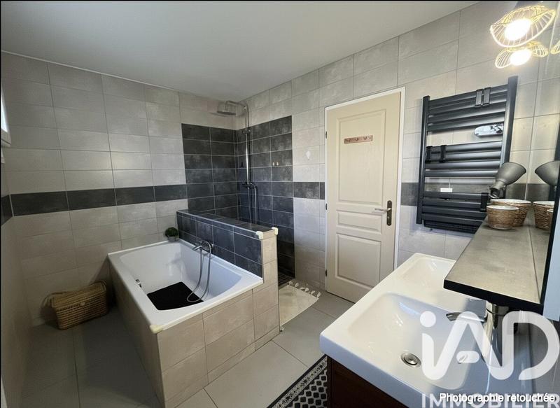 Maison - 136 m² - 5 pièces