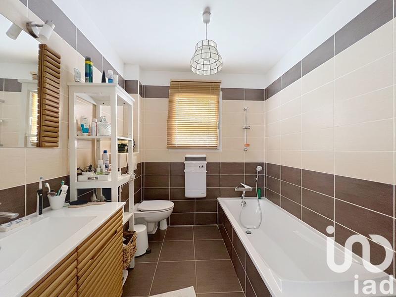 Maison - 136 m² - 6 pièces