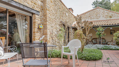 Maison - 320 m² - 9 pièces