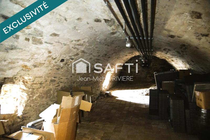 Maison - 270 m² - 7 pièces