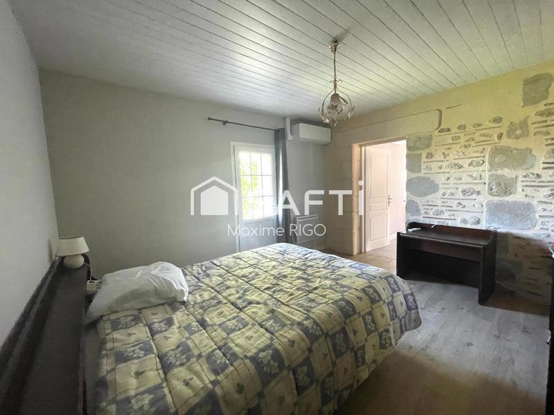 Maison - 247 m² - 9 pièces