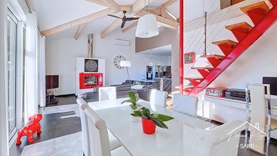 Maison - 122 m² - 4 pièces