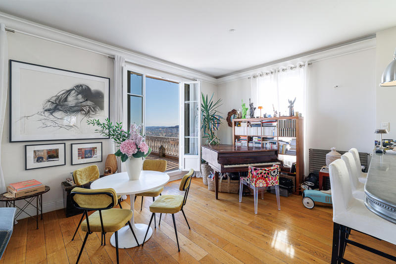 Appartement - 97 m² - 3 pièces