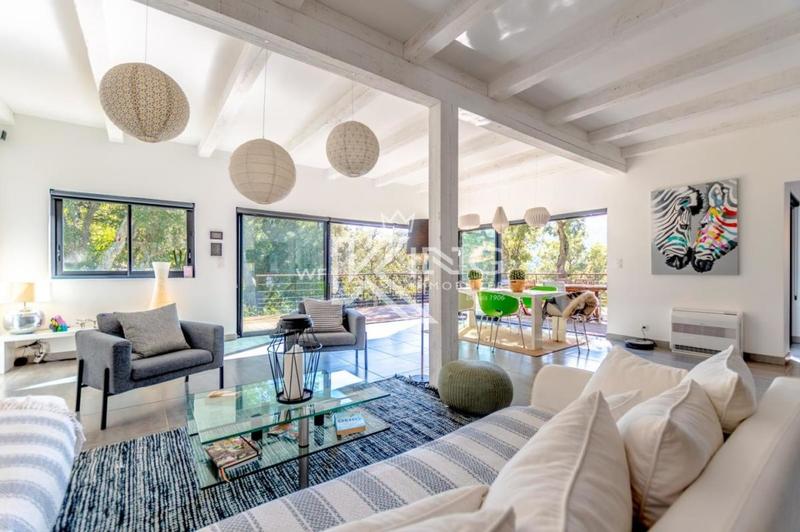 Appartement - 200 m² - 7 pièces